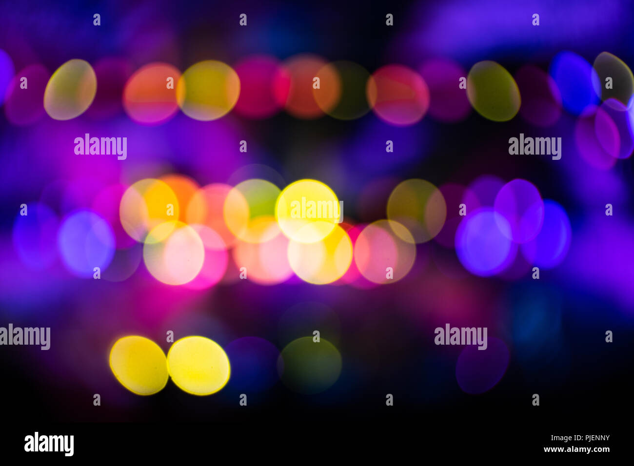 Astrazione con sfocata colorati cerchi di luce Foto Stock