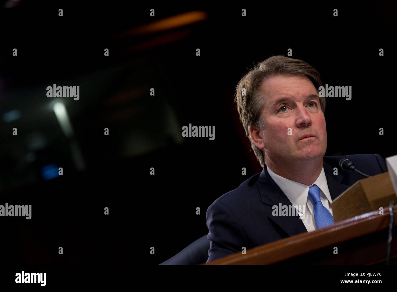 Washington, Distretto di Columbia, Stati Uniti d'America. 6 Sep, 2018. Stati Uniti La Corte suprema il giudice designato Brett Kavanaugh appare prima alla Commissione giudiziaria del Senato per la terza giornata della sua audizione di conferma su Capitol Hill. Kavanaugh è stato nominato da U.S. Presidente Donald Trump per occupare il posto vacante in corte a sinistra andando in pensione giustizia Anthony Kennedy. Credito: Erin Scott/ZUMA filo/Alamy Live News Foto Stock