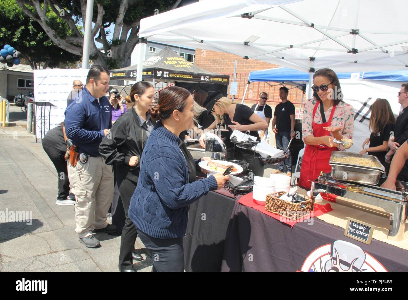 Hollywood, California, USA. 5 Sep, 2018. Ho16004CHW.Hollywood Camera di Commercio la ventiquattresima edizione della polizia e vigile del fuoco apprezzamento giorno barbeque .Los Angeles polizia Divisione Department-Hollywood, Hollywood, California, Stati Uniti d'America .09/06/2018.ANNE-MARIE JOHNSON . © Clinton H.Wallace/Photomundo International/ Foto Inc Credito: Clinton Wallace/Globe foto/ZUMA filo/Alamy Live News Foto Stock