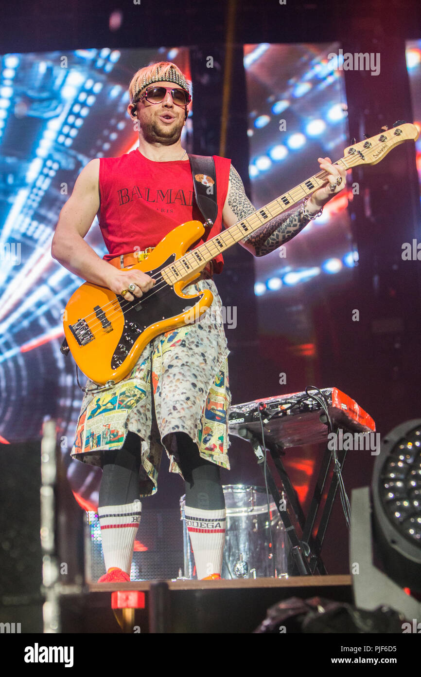 Milano Italia. 06 settembre 2018. La American pop rock band immaginare draghi suona dal vivo sul palco a Area Expo-Experience nella prima data di 'Milano rocce 2018' Credit: Rodolfo Sassano/Alamy Live News Foto Stock