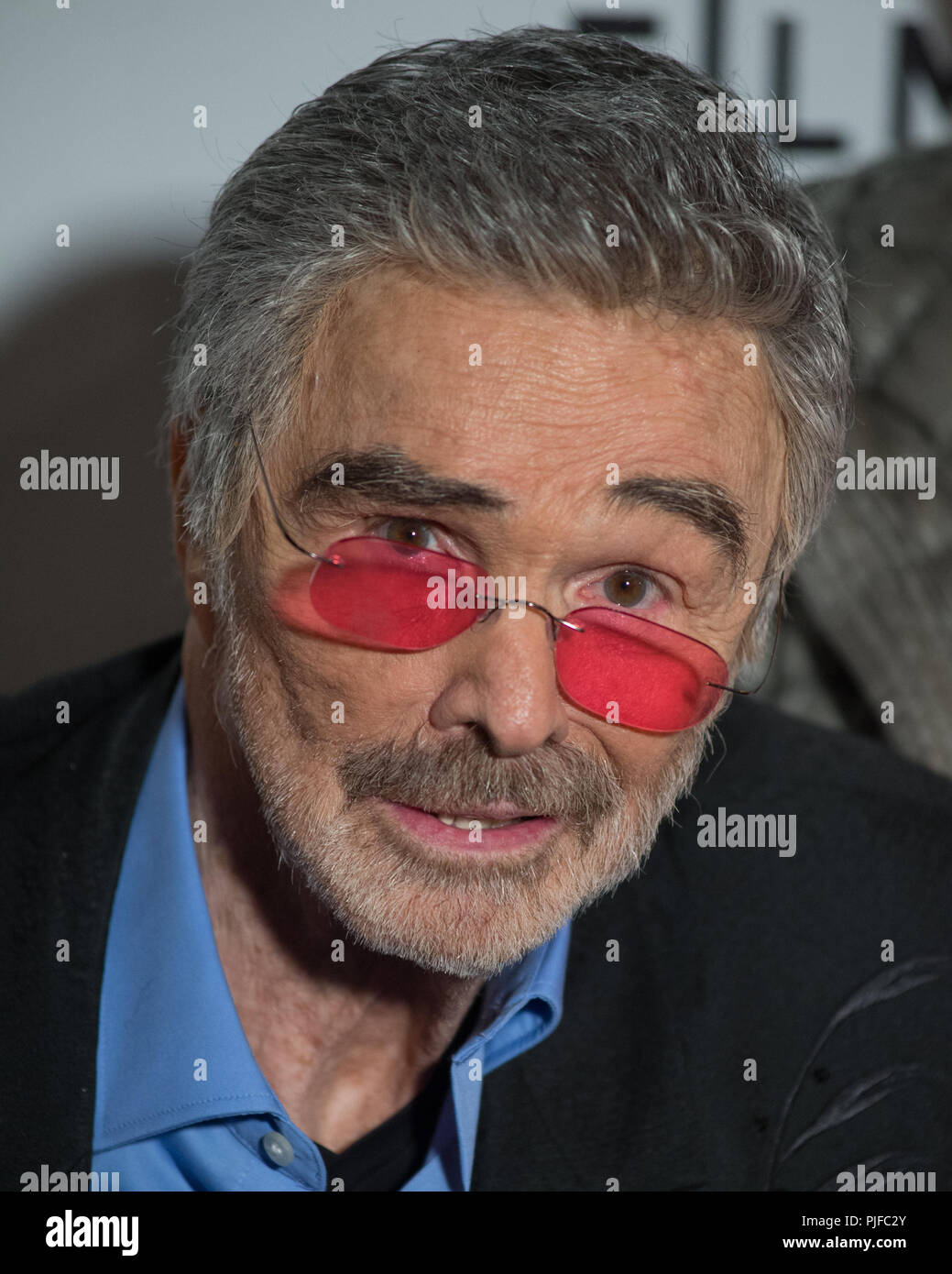 Burt Reynolds assiste il 'Dog anni di Premiere durante 2017 Tribeca Film Festival a Cinepolis Chelsea on April 22, 2017 in New York City. Foto Stock