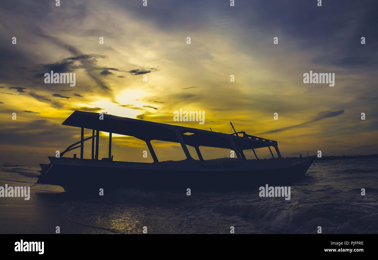 Tramonto colorato su Gili Air, Lombok, Indonesia Foto Stock