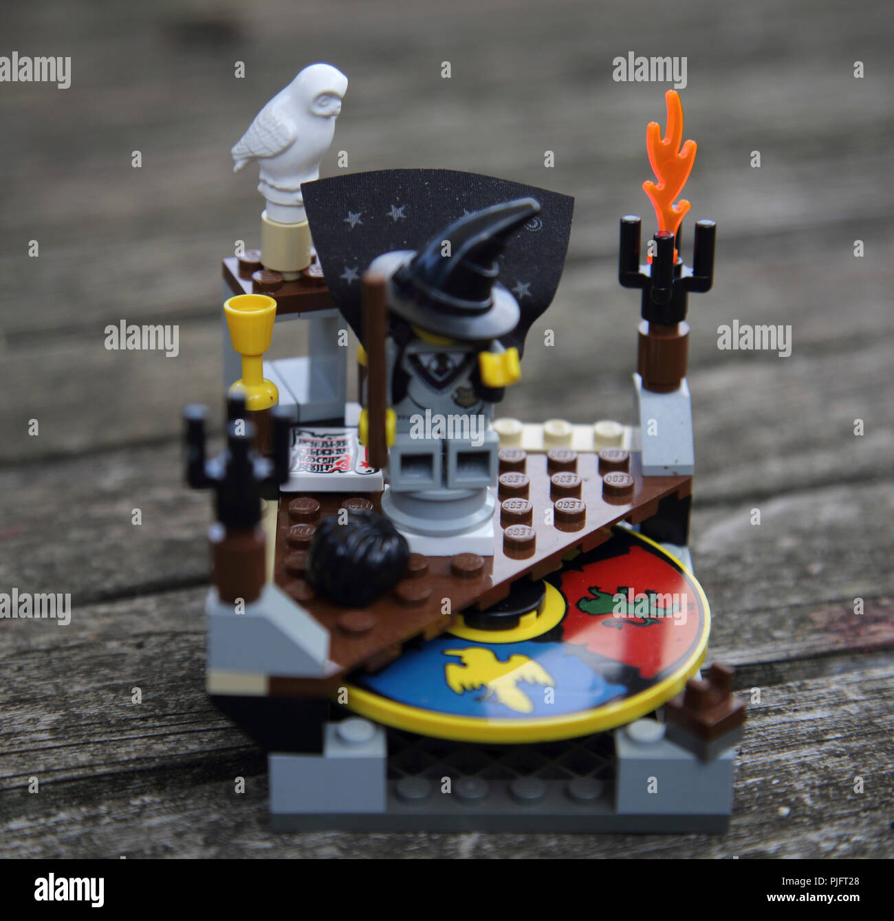 Lego Harry Potter e la pietra filosofale ordinamento Hat Foto Stock