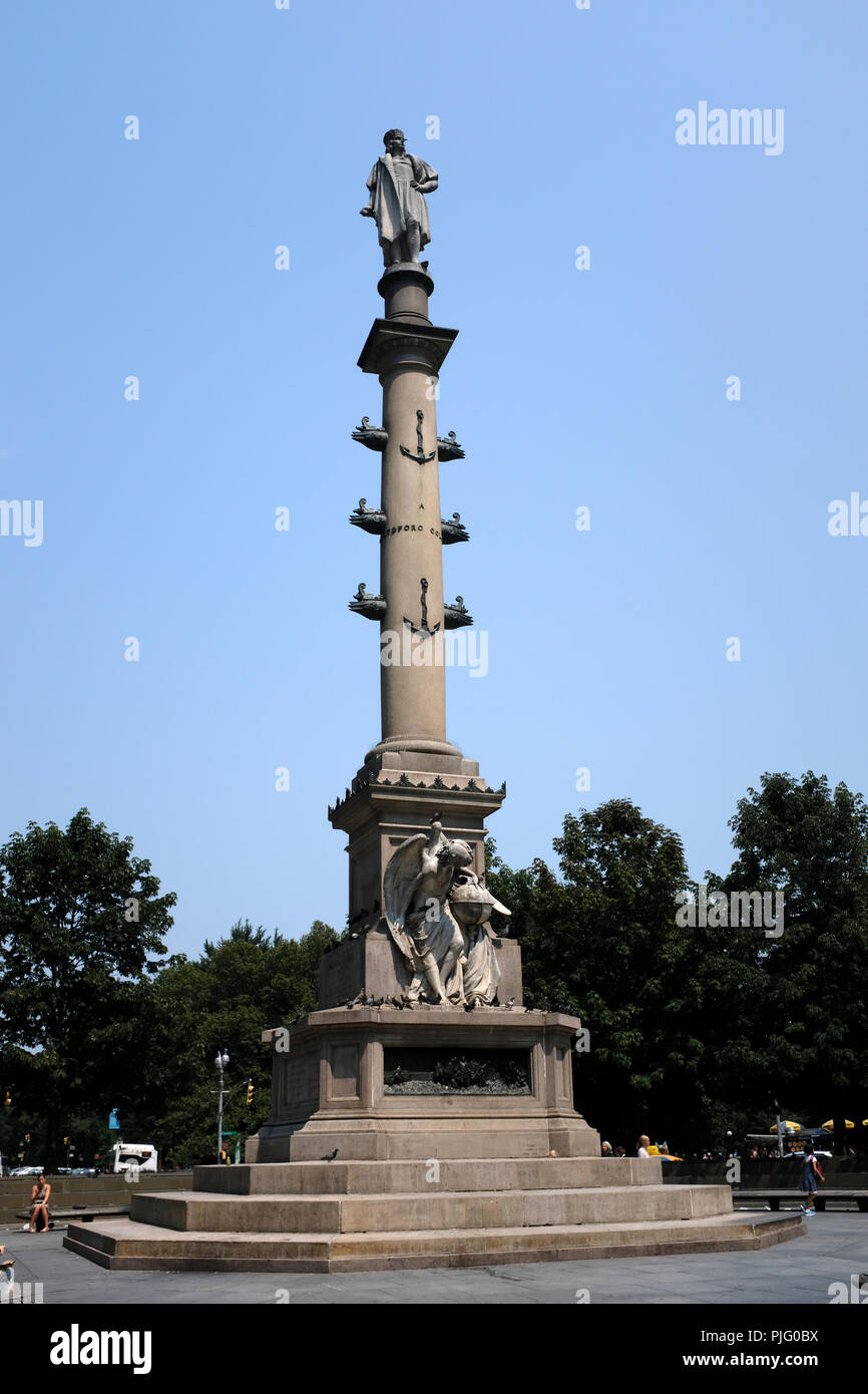 Statua di Cristoforo Colombo a Columbus Circle a New York City Foto Stock