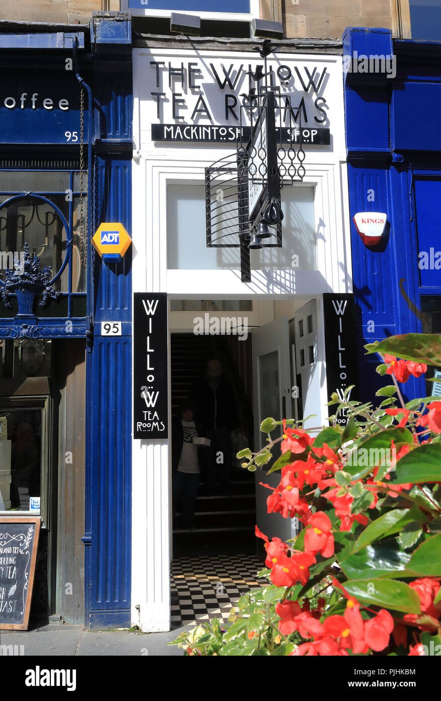 L'originale Willow Tea Room, progettata da Charles Rennie Mackintosh, su Sauchiehall Street, Glasgow, Regno Unito Foto Stock