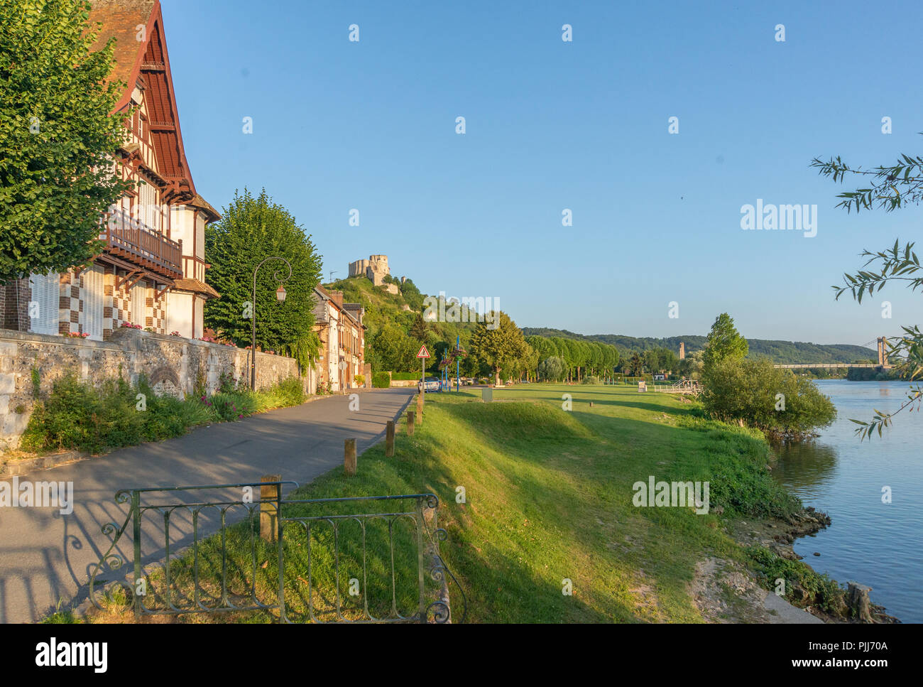 Les Andelys waterfront Foto Stock