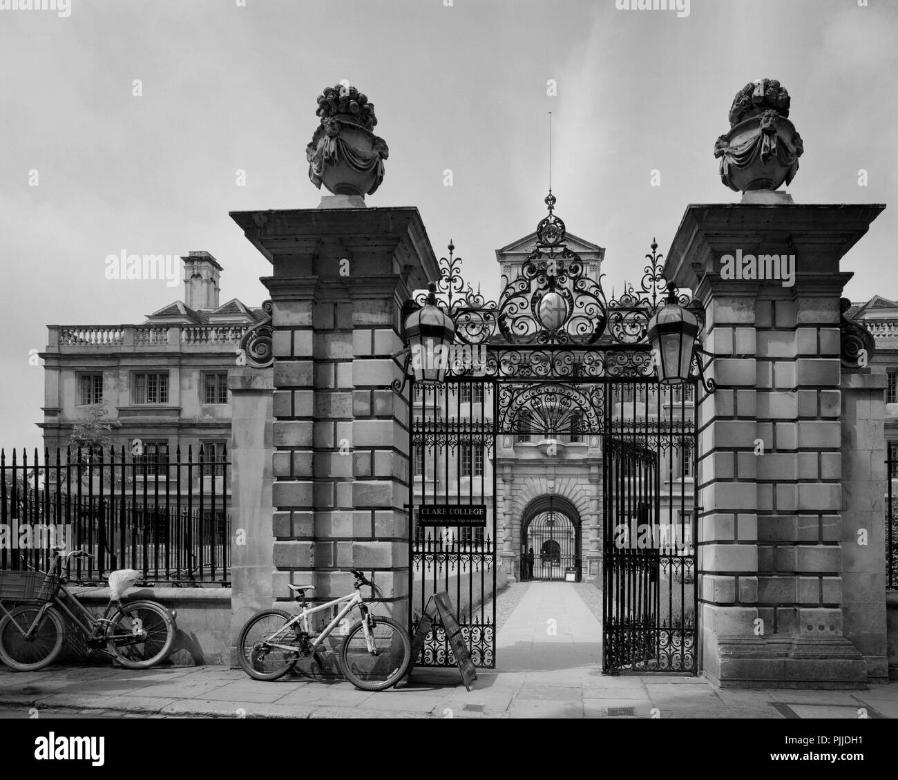 Trinità corsia di ingresso a Clare College di Cambridge Foto Stock