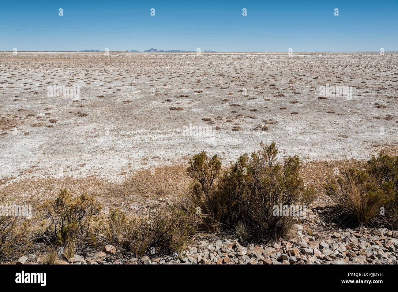 Il bellissimo paesaggio della Bolivia lungo la strada di Oruro Foto Stock