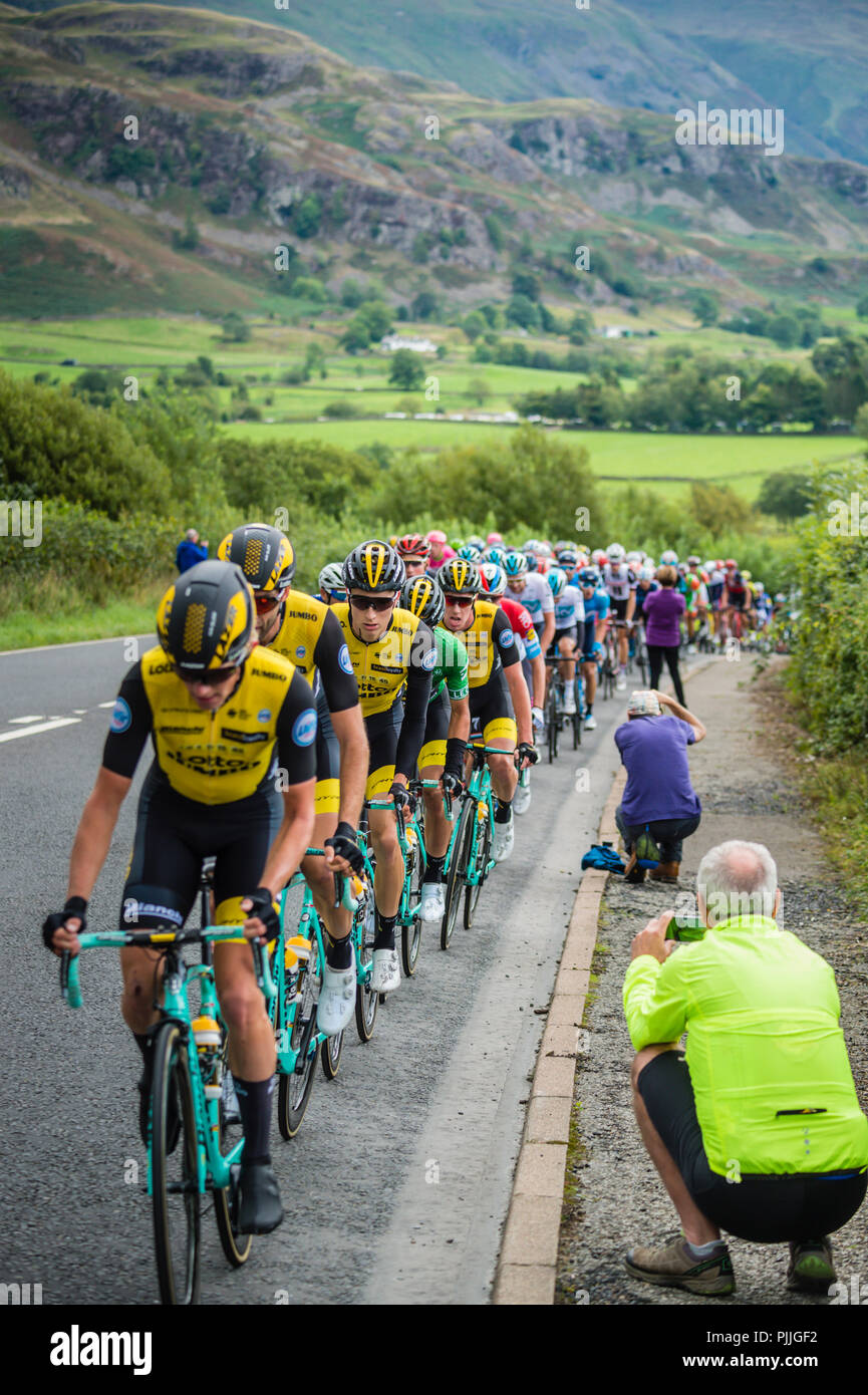 Furness, Regno Unito. Il 7 settembre 2018. koen bouwman, Team Lotto NI Jumbo impostando il ritmo in testa al peleton come provano ad aspo nella pausa durante il vertice di Nest Brow, Keswick. Credito: STEPHEN FLEMING/Alamy Live News Foto Stock