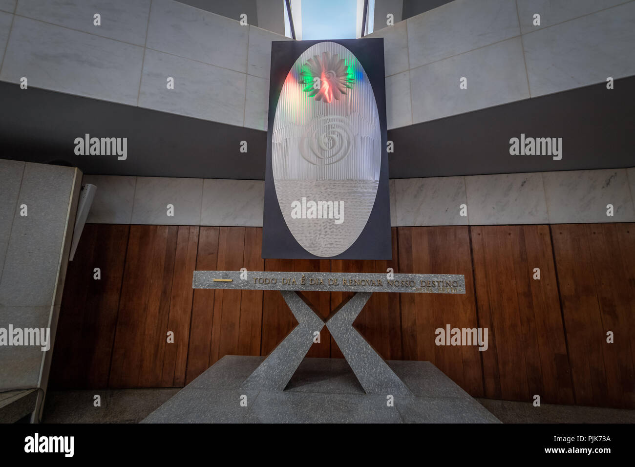 Altare presso il Tempio di buona volontà (Templo da Boa Vontade) - Brasilia, Distrito Federal, Brasile Foto Stock