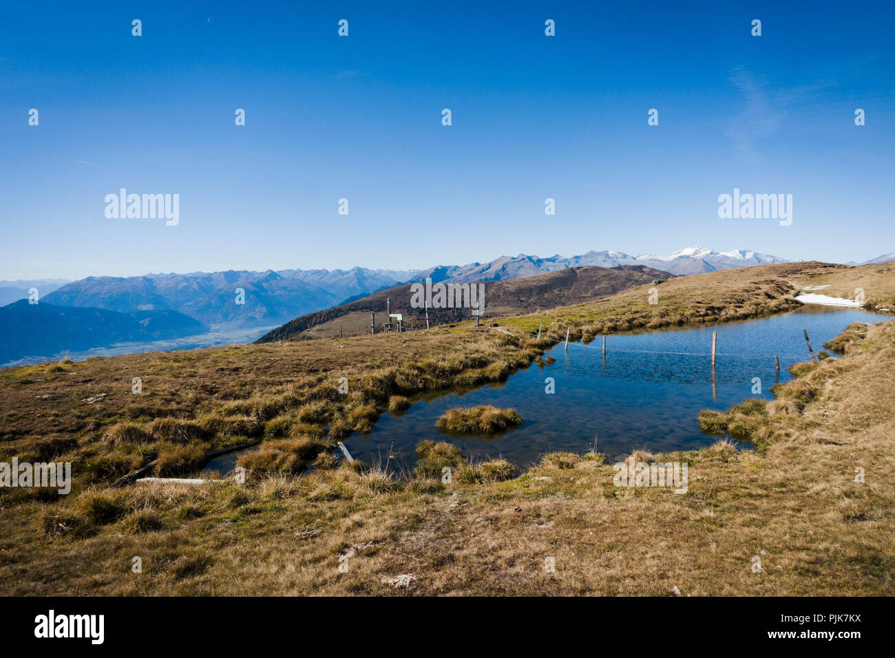 Vista panoramica con il lago di montagna, Pista Obermillstatt fino, Lago Millstatt, in Carinzia Austria Foto Stock