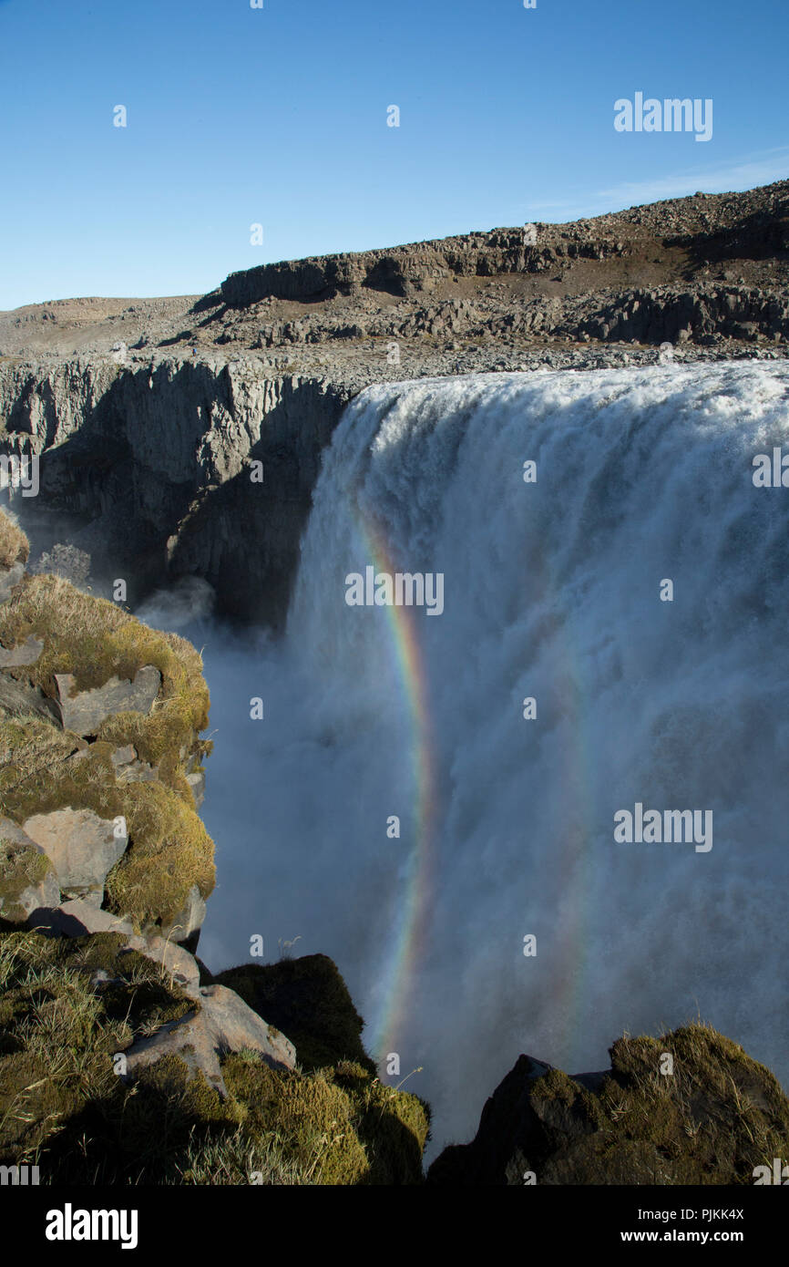 L'Islanda, la forza della natura di Dettifoss, in Europa la cascata più forte, rainbow Foto Stock