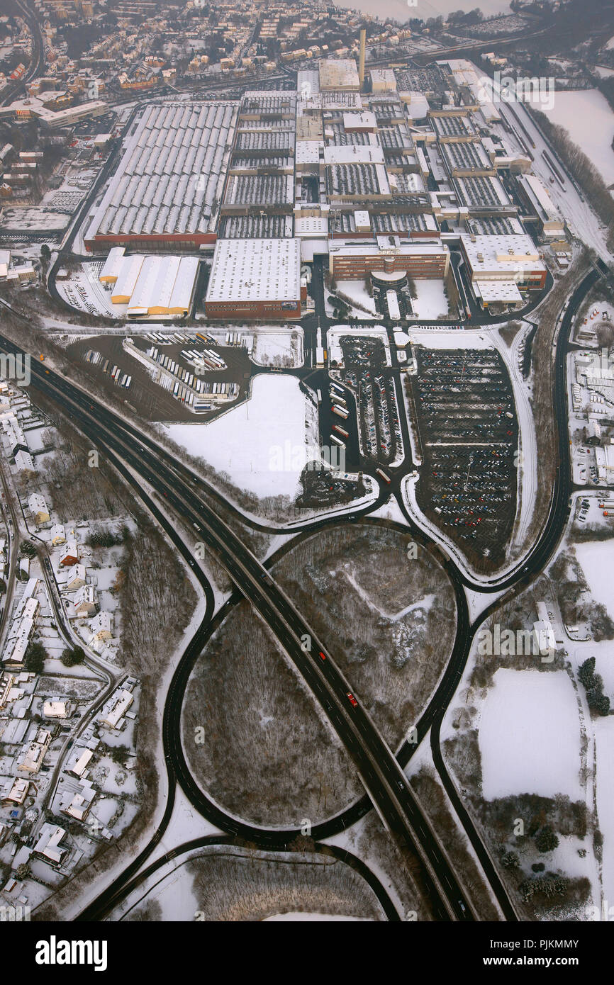 Vista aerea, Opel fabbrica GM nella neve, Bochum, la zona della Ruhr, Renania settentrionale-Vestfalia, Germania, Europa Foto Stock