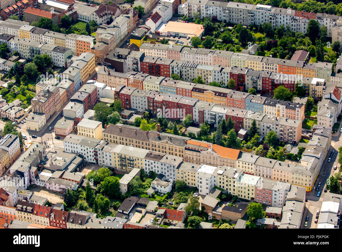 Sviluppo perimetrale, quartieri Heinrich-Heine-Strasse, affitto appartamenti, Schwerin, Meclenburgo-Pomerania Occidentale, Germania Foto Stock