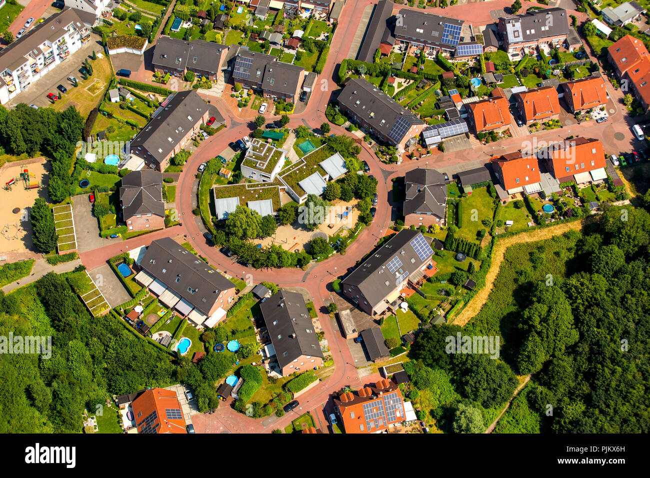 Asilo nido comunale Boy, case di circolare, insediamento circolare, Im Johannestal 86, Bottrop, la zona della Ruhr, Nord Reno-Westfalia, Germania Foto Stock