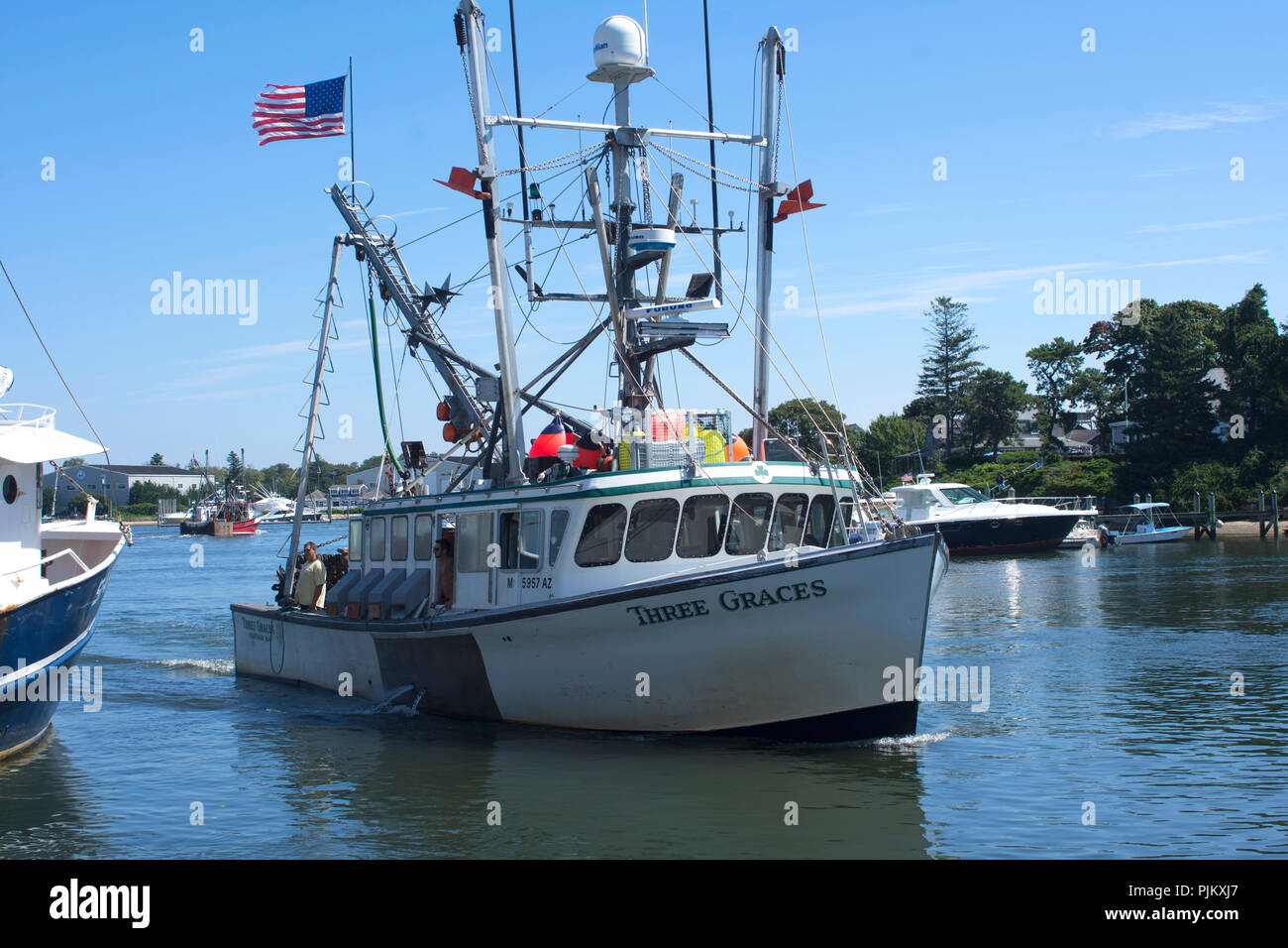 Un peschereccio guidato al dock in Hyannis, Massachusetts il Cape Cod, STATI UNITI D'AMERICA Foto Stock