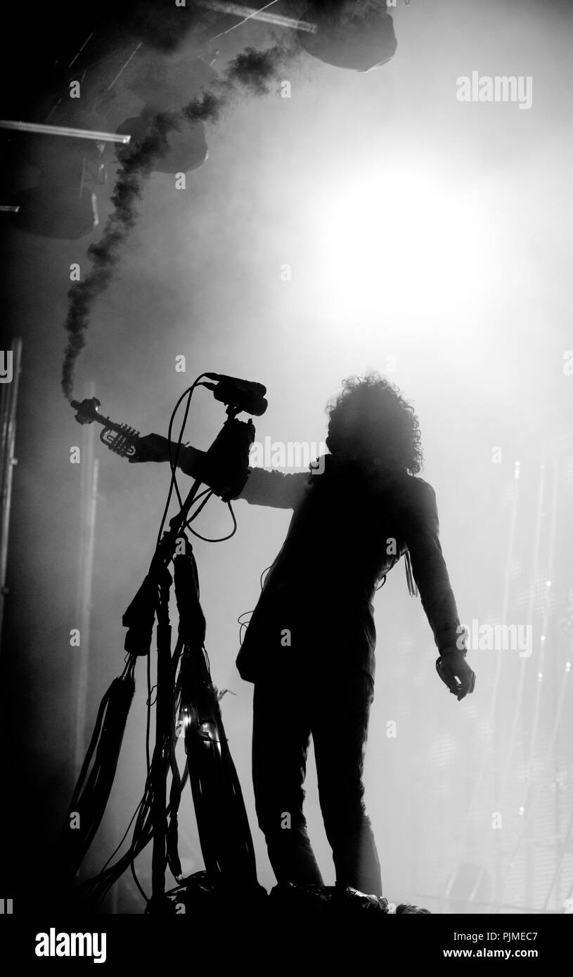 American rock band i Flaming Lips in concerto presso il festival Crammerock in Stekene (Belgio, 07/09/2013) Foto Stock