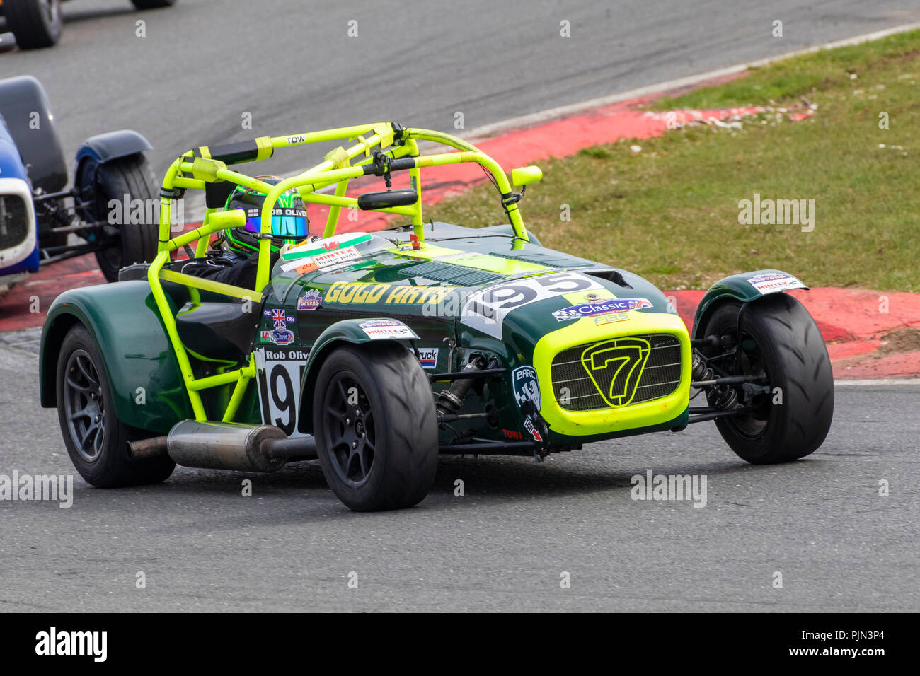 2011 Caterham Tracksport Classe B con conducente Rob Oliver durante la CSCC Arti oro magnifico Sevens gara a Snetterton, Norfolk, Regno Unito. Foto Stock