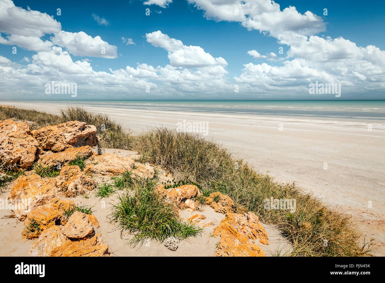Il nice 80-Mile beach in Australia, Der schoene 80-Meilen-Strand in Australien Foto Stock