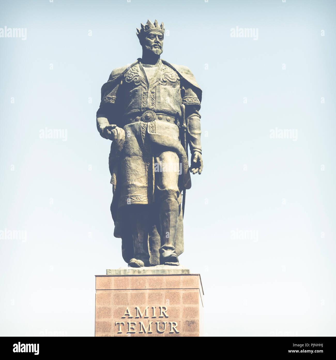 Il monumento al conquistatore Turco-Mongol Amir Timur in Shahrisabz, Uzbekistan. Foto Stock