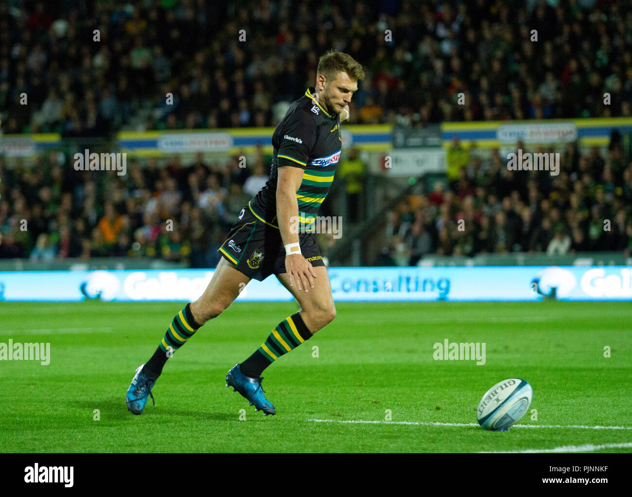 Northampton, Regno Unito. Il 7 settembre 2018. Dan Biggar di Northampton Santi durante la Premiership Gallagher round 2 match tra Northampton santi e arlecchini in Franklin's Gardens. Andrew Taylor/Alamy Live News Foto Stock