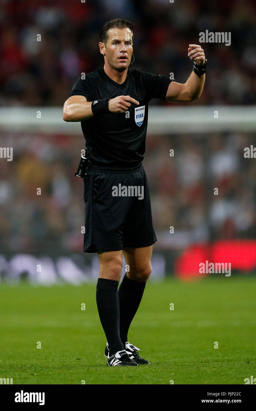 Arbitro Danny Makkelie durante UEFA Nazioni Classifica Campionato un gruppo 4 match tra Inghilterra e Spagna allo Stadio di Wembley l'8 settembre 2018 a Londra, Inghilterra. (Foto di Daniel Chesterton/phcimages.com) Foto Stock