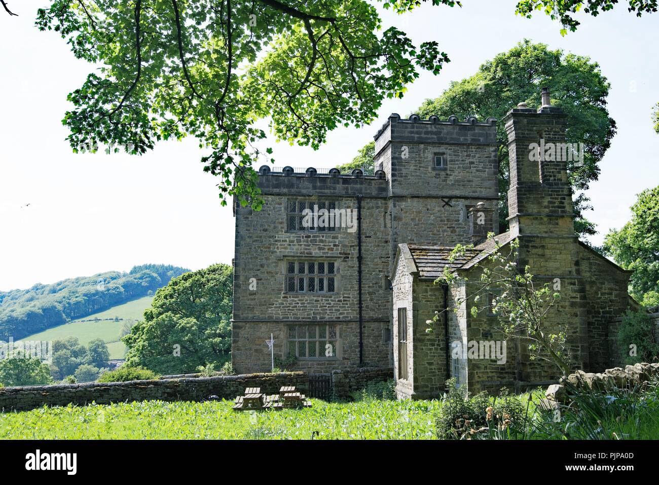 Vista del Nord di fecce Hall, il famoso principale ispirazione per Bronte immaginario di Thornfield Hall di Jane Eyre. Foto Stock