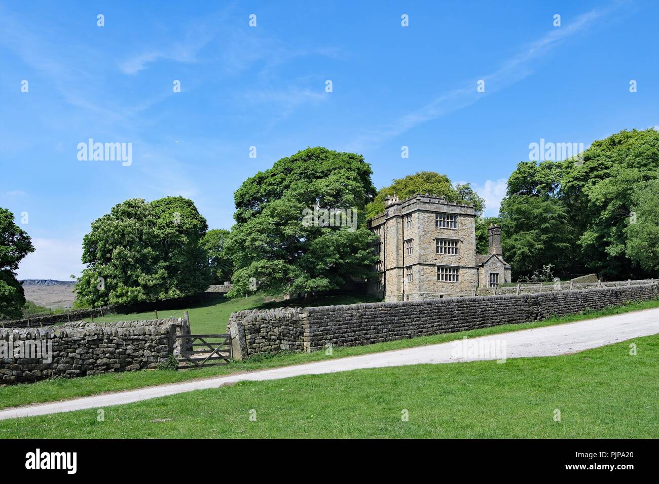 Vista del Nord di fecce Hall, il famoso principale ispirazione per Bronte immaginario di Thornfield Hall di Jane Eyre. Foto Stock