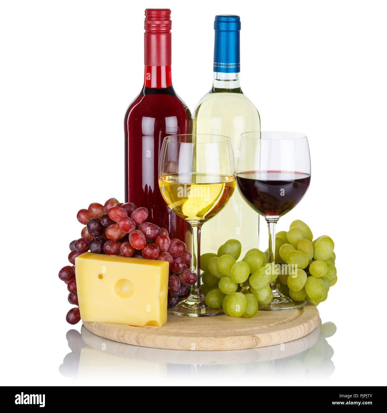 Vino rosso vini formaggi uva square isolato su uno sfondo bianco Foto Stock