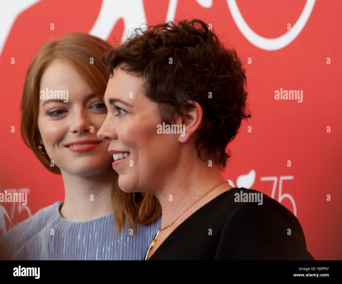 La pietra della Emma e Olivia Colman, vincitore del premio come migliore attrice al photocall per il film La favorita al settantacinquesimo Festival del Cinema di Venezia, di Giovedì Foto Stock