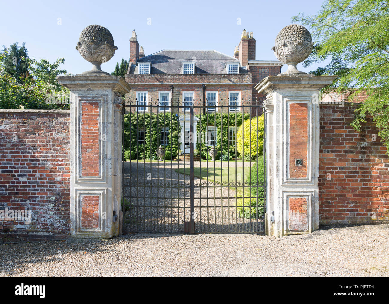 Architettura georgiana country house mansion, Lockeridge Casa costruita da 1700 a 1734, Lockeridge, Marlborough, Wiltshire, Inghilterra, Regno Unito Foto Stock