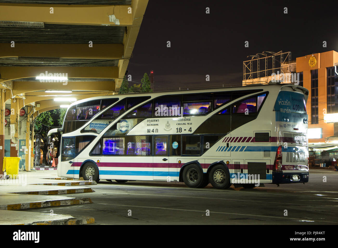 Chiangmai, Tailandia - 4 Settembre 2018: bus della società Sombattour. Foto di Chiangmai, dalla stazione degli autobus in Thailandia. Foto Stock