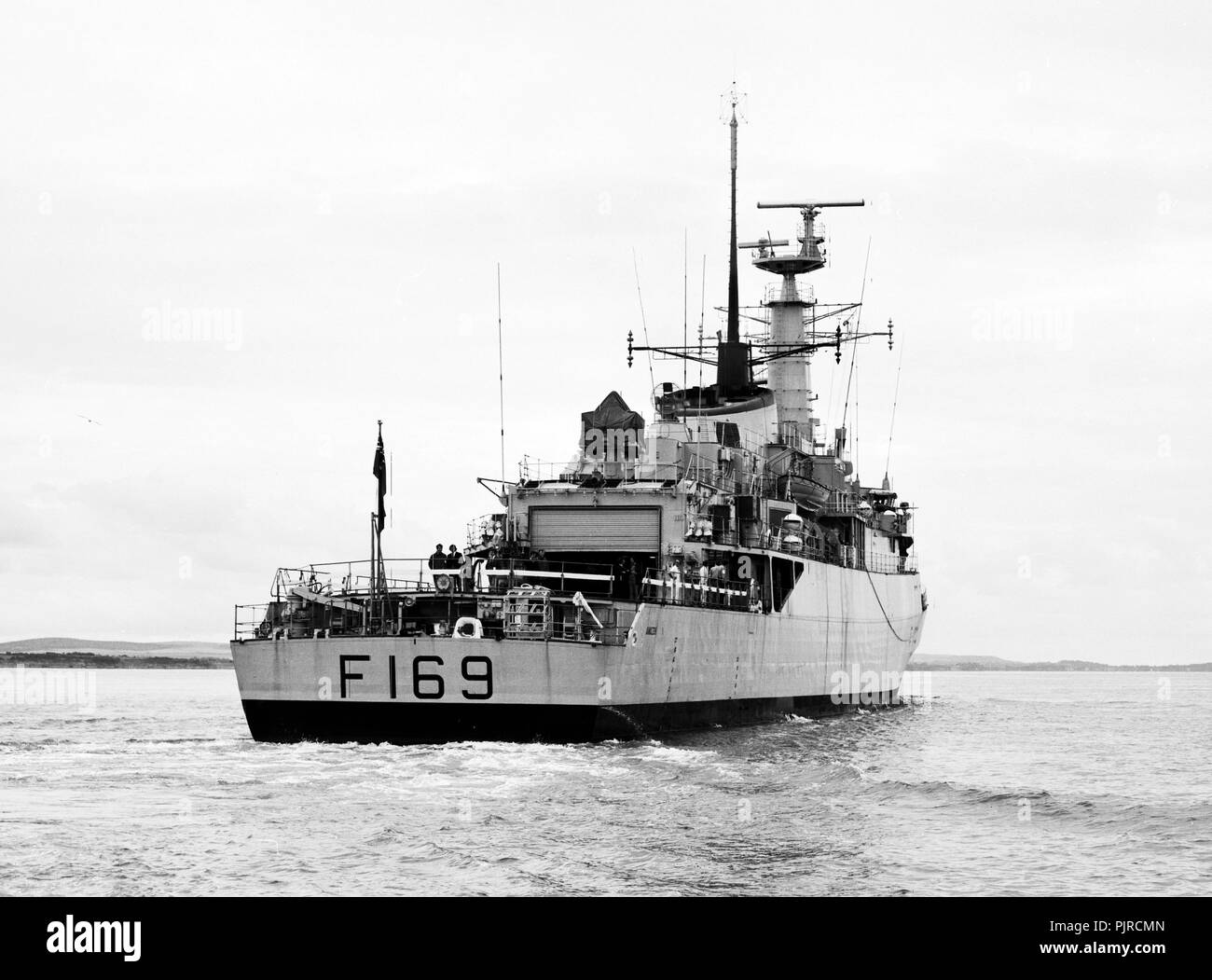 AJAXNETPHOTO. 1968. SOLENT, Inghilterra. - Nuova fregata HMS AMAZON sulle prove. Foto:VT raccolta/AJXNETPHOTO.COM REF:HDD NA VT AMAZON 24001 Foto Stock