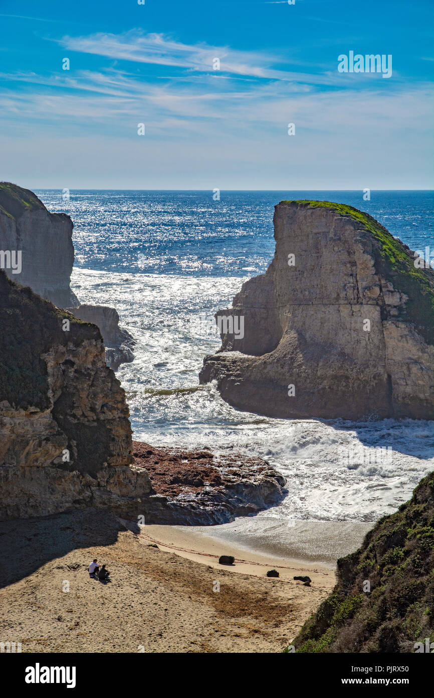 California, Santa Cruz County, vicinanze Davenport, pinna di squalo Cove aka Dente di squalo Beach Foto Stock