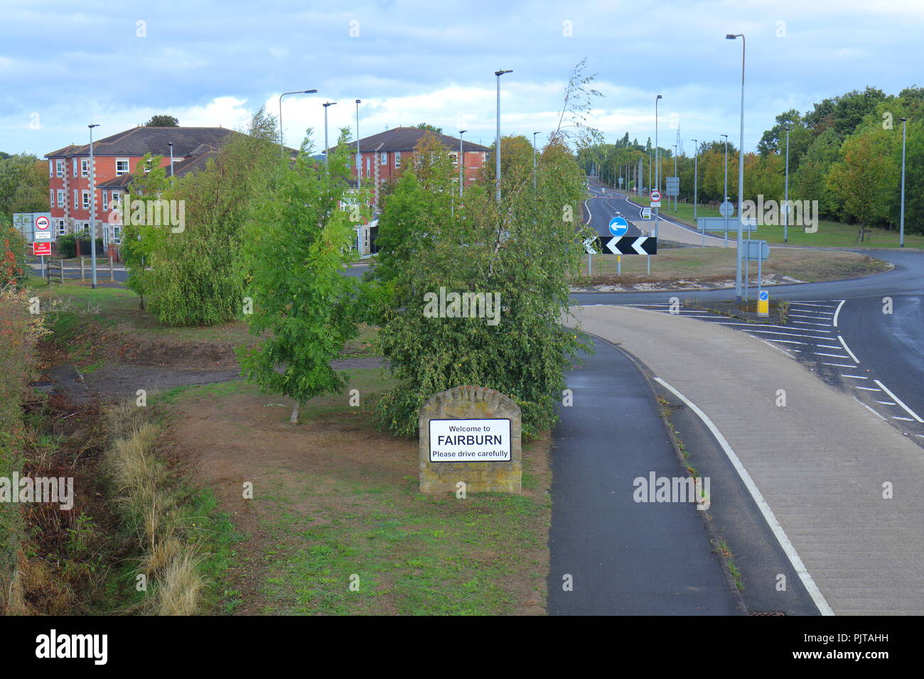 L'ingresso al villaggio di Fairburn sul confine del Nord & West Yorkshire Foto Stock