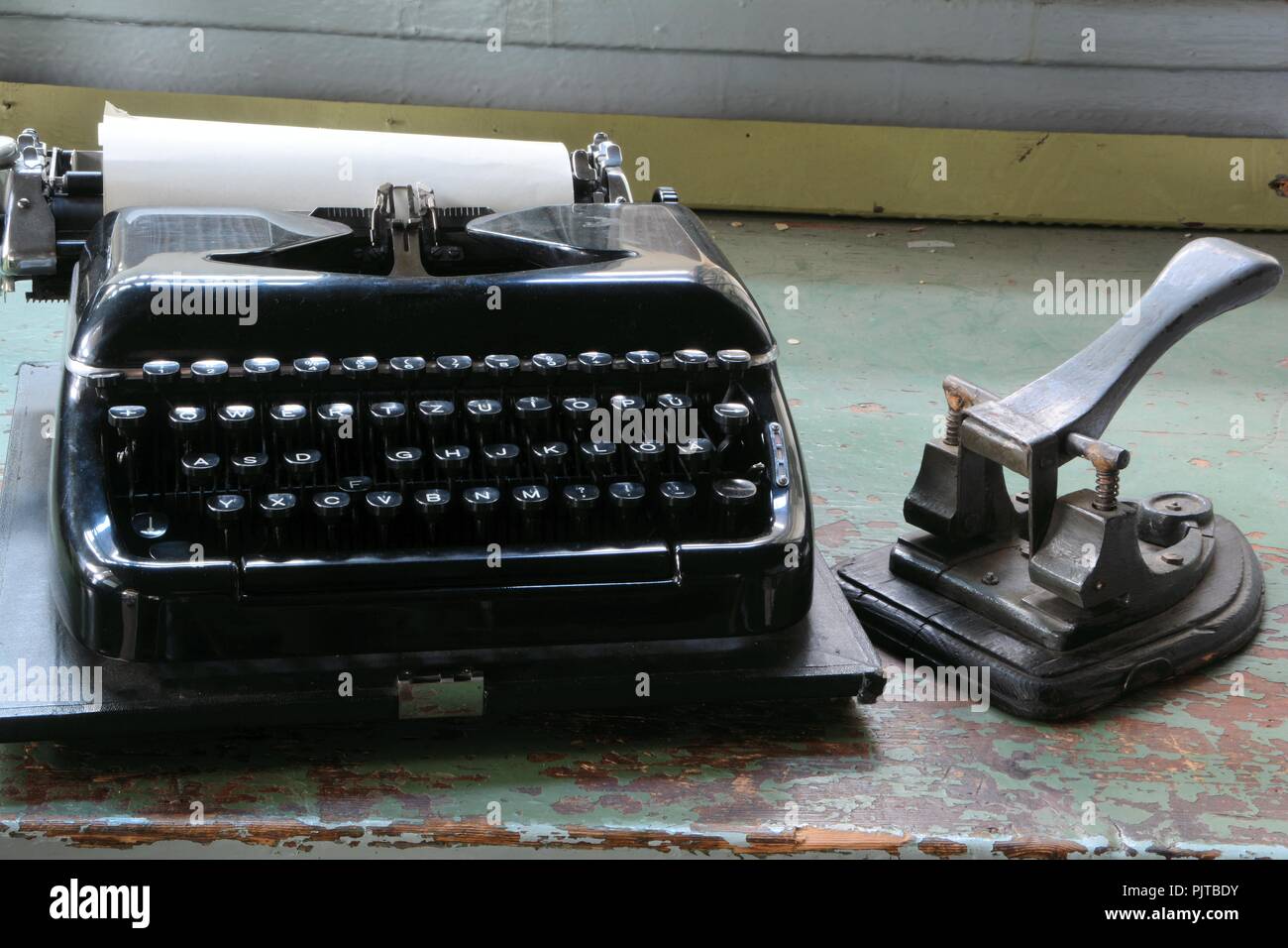 Desk di un ex ufficio di una fabbrica del Museo della Tecnica di Magdeburgo Foto Stock