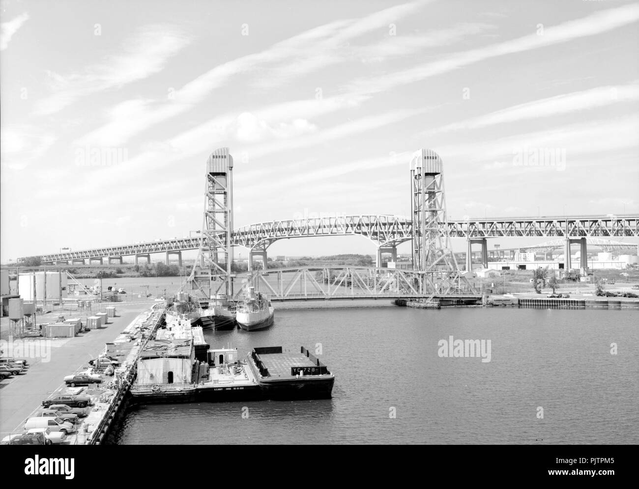 Ponte del bacino di Philadelphia Naval Shipyard 1995. Foto Stock