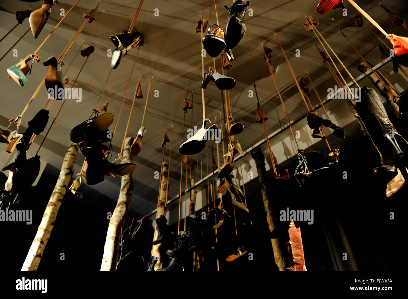 Il 'Moi Veronique Branquinho Toute Nue' in mostra al Museo della Moda di Anversa (Belgio, 12/08/2008) Foto Stock