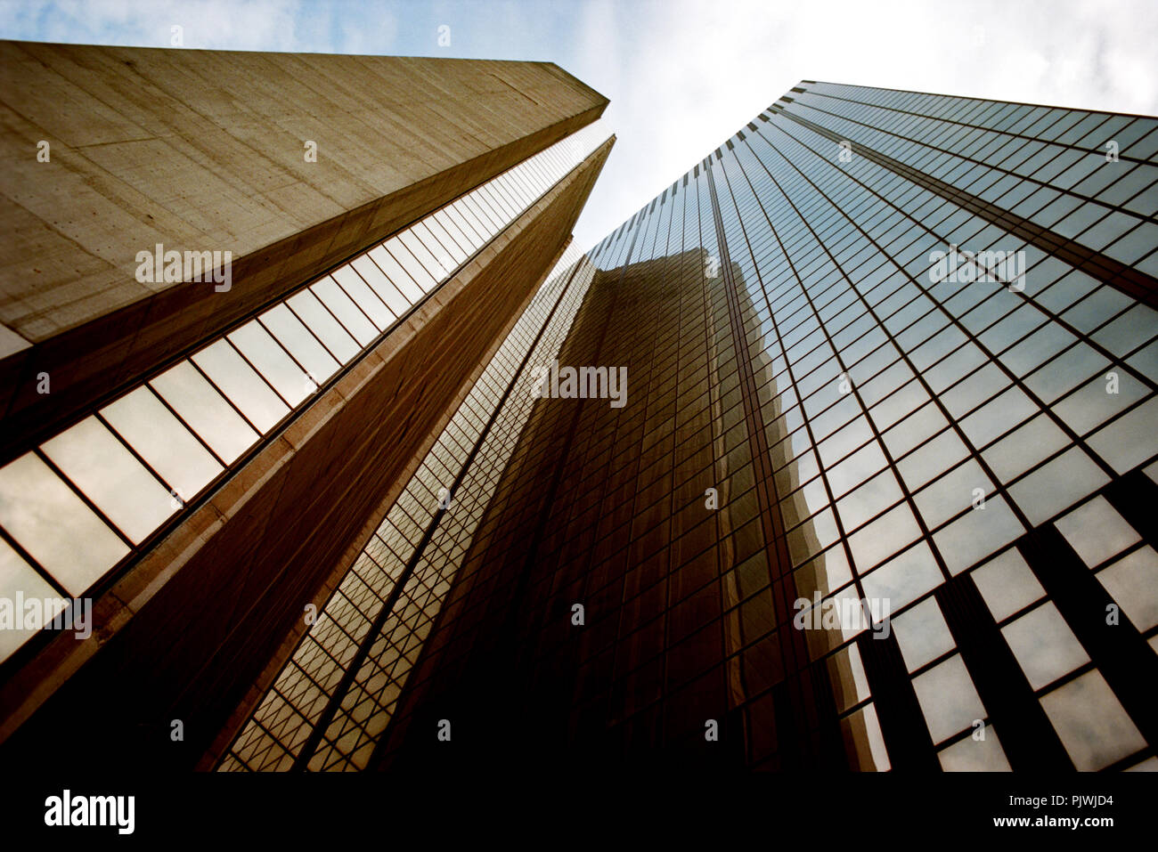 La Torre della Finanza (Tour des Finances) a Bruxelles (Belgio, 09/08/2004) Foto Stock
