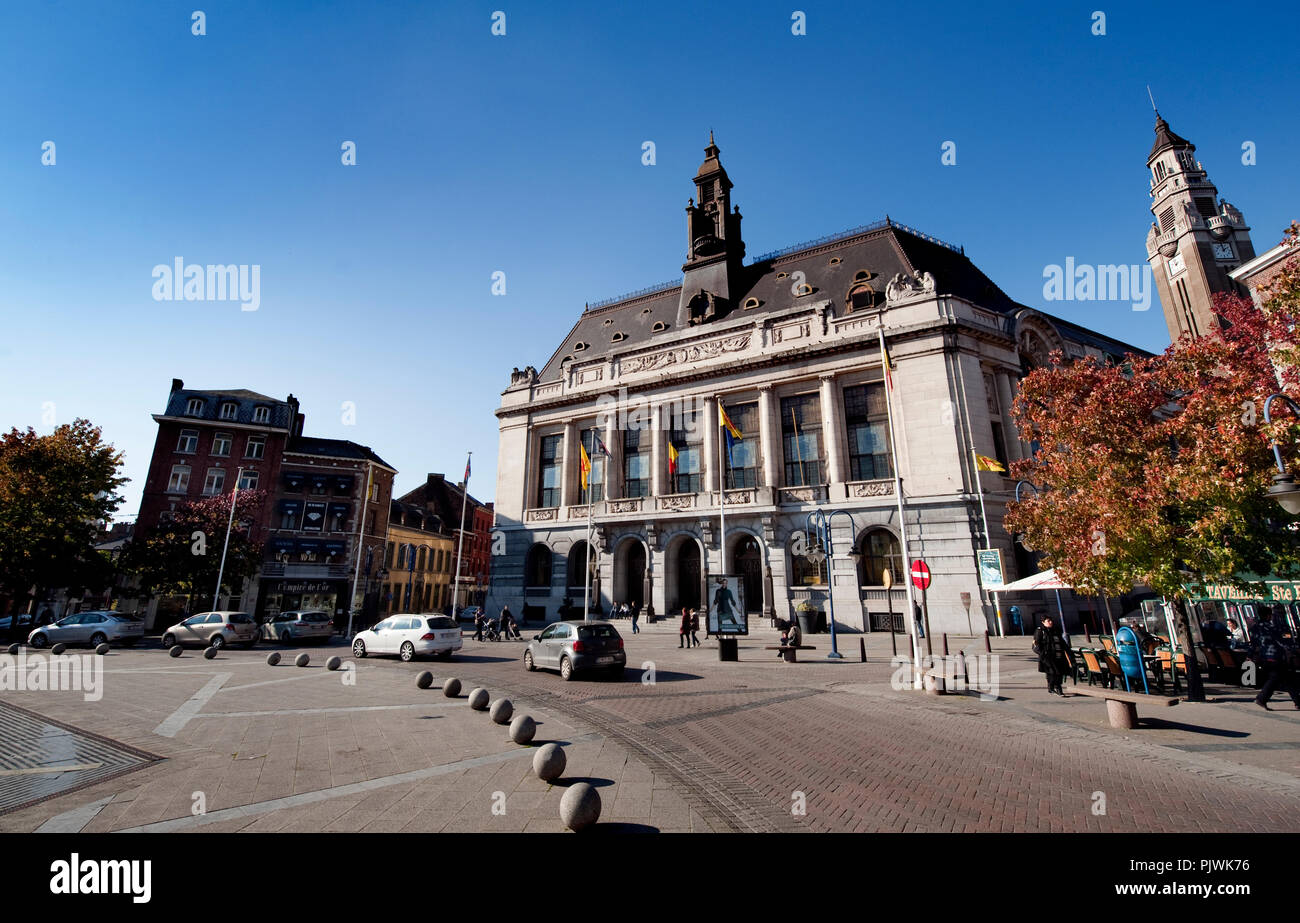 Il Municipio sulla Charles II Square a Charleroi (Belgio, 24/10/2011) Foto Stock