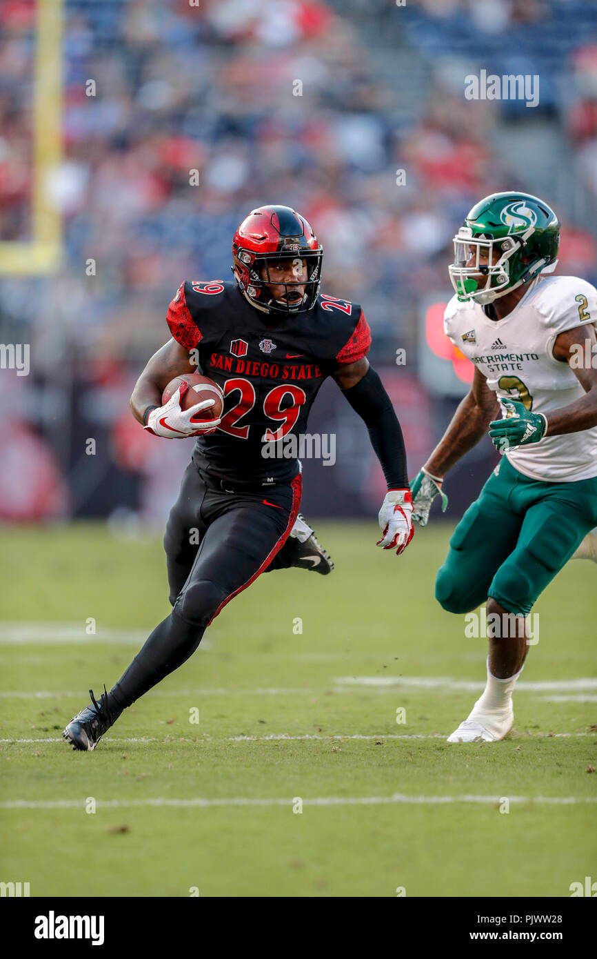 San Diego, California, Stati Uniti d'America. 8 Sep, 2018. San Diego State Aztecs running back Juwan Washington (29) porta la sfera per un primo verso il basso contro il Sacramento membro calabroni a SDCCU Stadium di San Diego, California. Michael Cazares/Cal Sport Media. Credito: csm/Alamy Live News Foto Stock