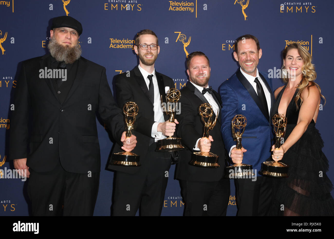 Los Angeles, Ca, Stati Uniti d'America. 8 Sep, 2018. Jason Dotts, Trevor cancelli, David Barbee, Giordania McClain, Geordy Sincavage. Testa di Michael, Tara Blume, al 2018 Creative Arts Emmy Awards-Press camera presso il Teatro di Microsoft L.A. Vive a Los Angeles, la California il 8 settembre 2018. Credito: Faye Sadou/media/punzone Alamy Live News Foto Stock