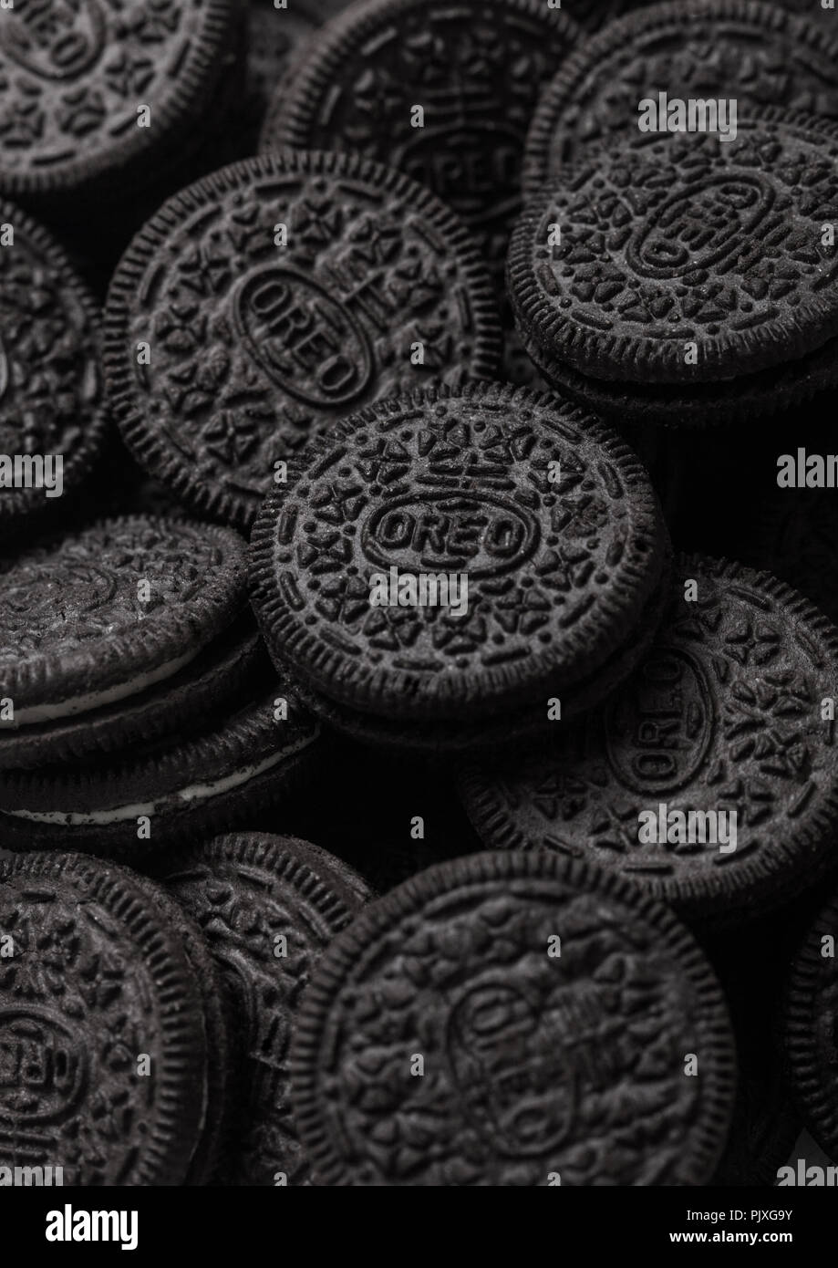 LONDON, Regno Unito - 05 settembre 2018: Oreo cookie macro.wafer al cioccolato con ripieno di panna. Foto Stock