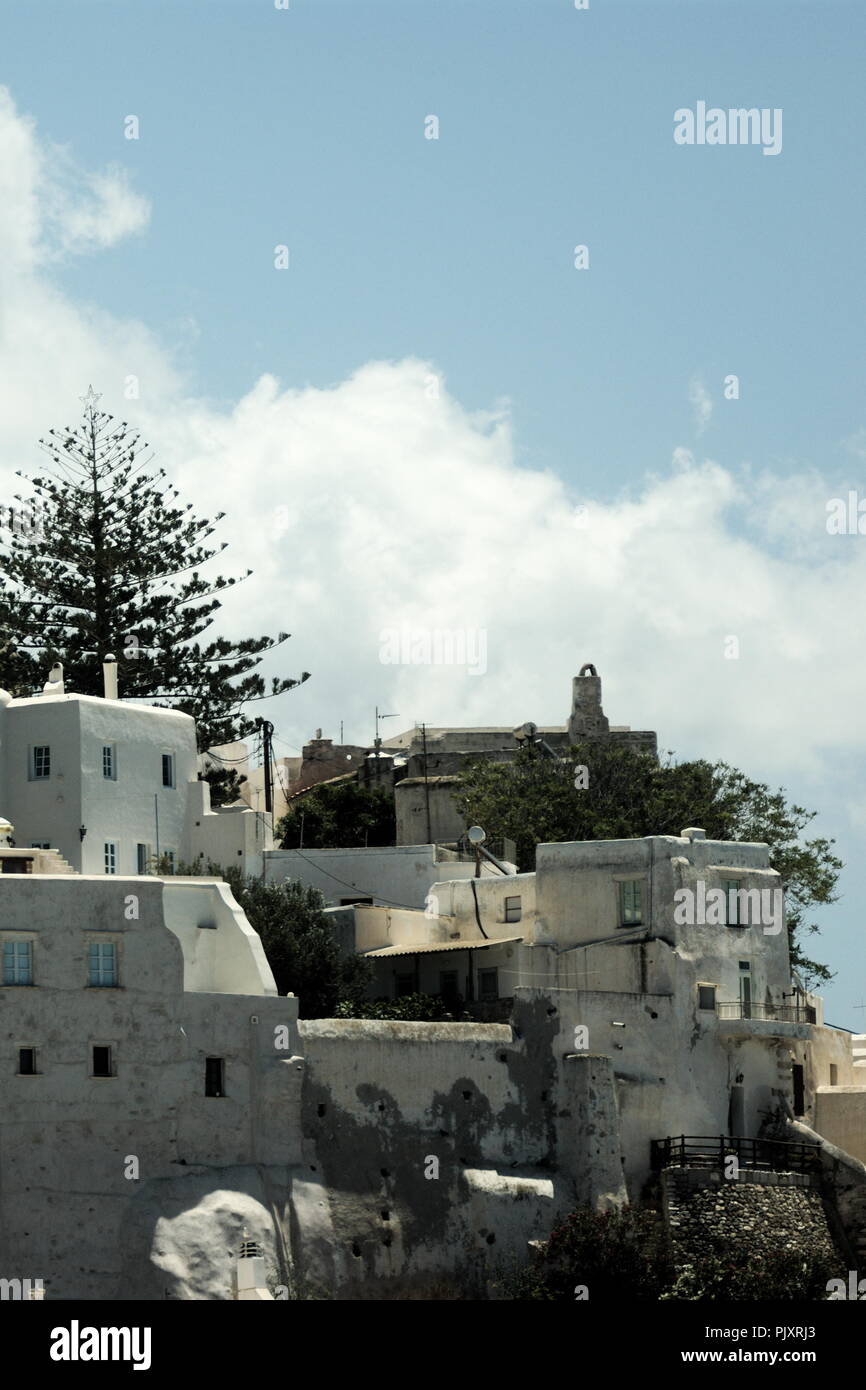 Grecia, bellissima naxos idsland. Una vista sul vecchio Kastro veneziano fortificato che ancora domina la città di Naxos Foto Stock