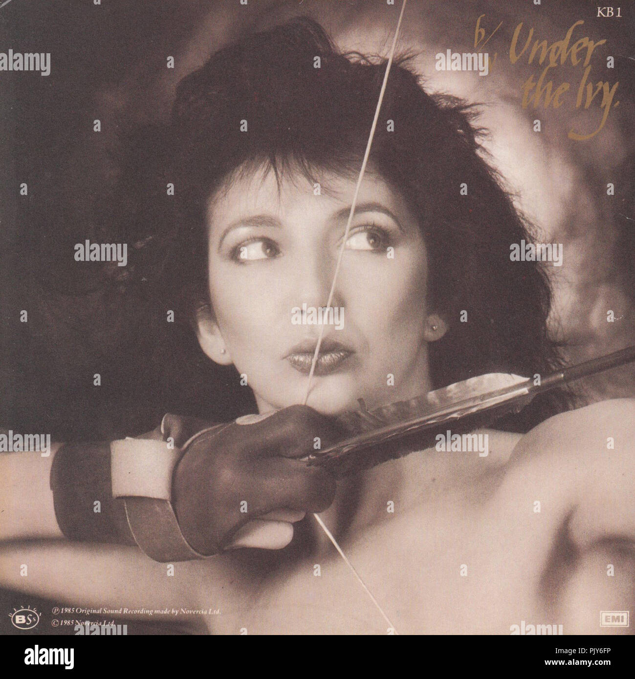 Kate Bush - in esecuzione su quella collina Foto Stock