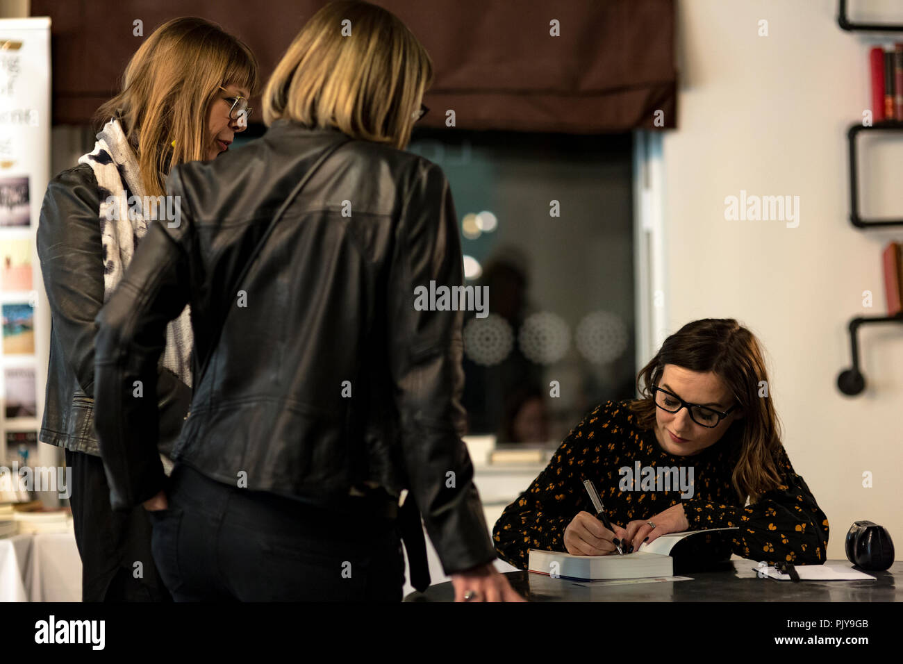 Cardiff, Regno Unito. Settembre 2018. Sali Hughes, editorialista del Guardian e autore assiste Cardiff prenota festival per dare un talk e libro firma per gli appassionati. Foto Stock