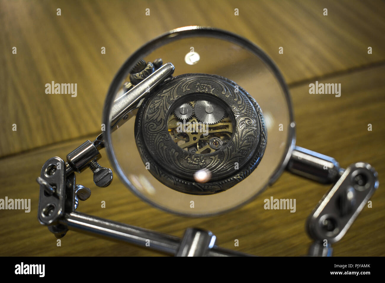Watches mechanic immagini e fotografie stock ad alta risoluzione - Alamy