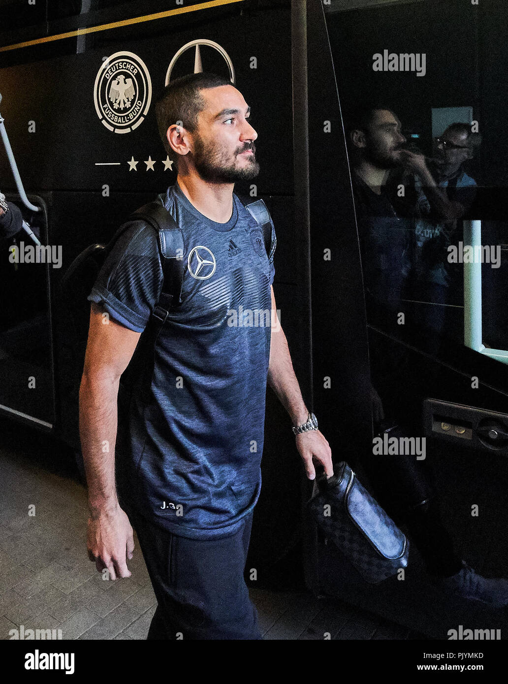 Sinsheim (Germania). Il 9 settembre 2018. Germania - Perù, calcio, Sinsheim, Settembre 06, 2018 Ilkay GUENDOGAN, DFB 21, all'arrivo del bus del team GERMANIA - Perù calcio amichevole, test, stagione 2018/2019, Settembre 09, 2018 Sinsheim (Germania). © Peter Schatz / Alamy Live News Foto Stock