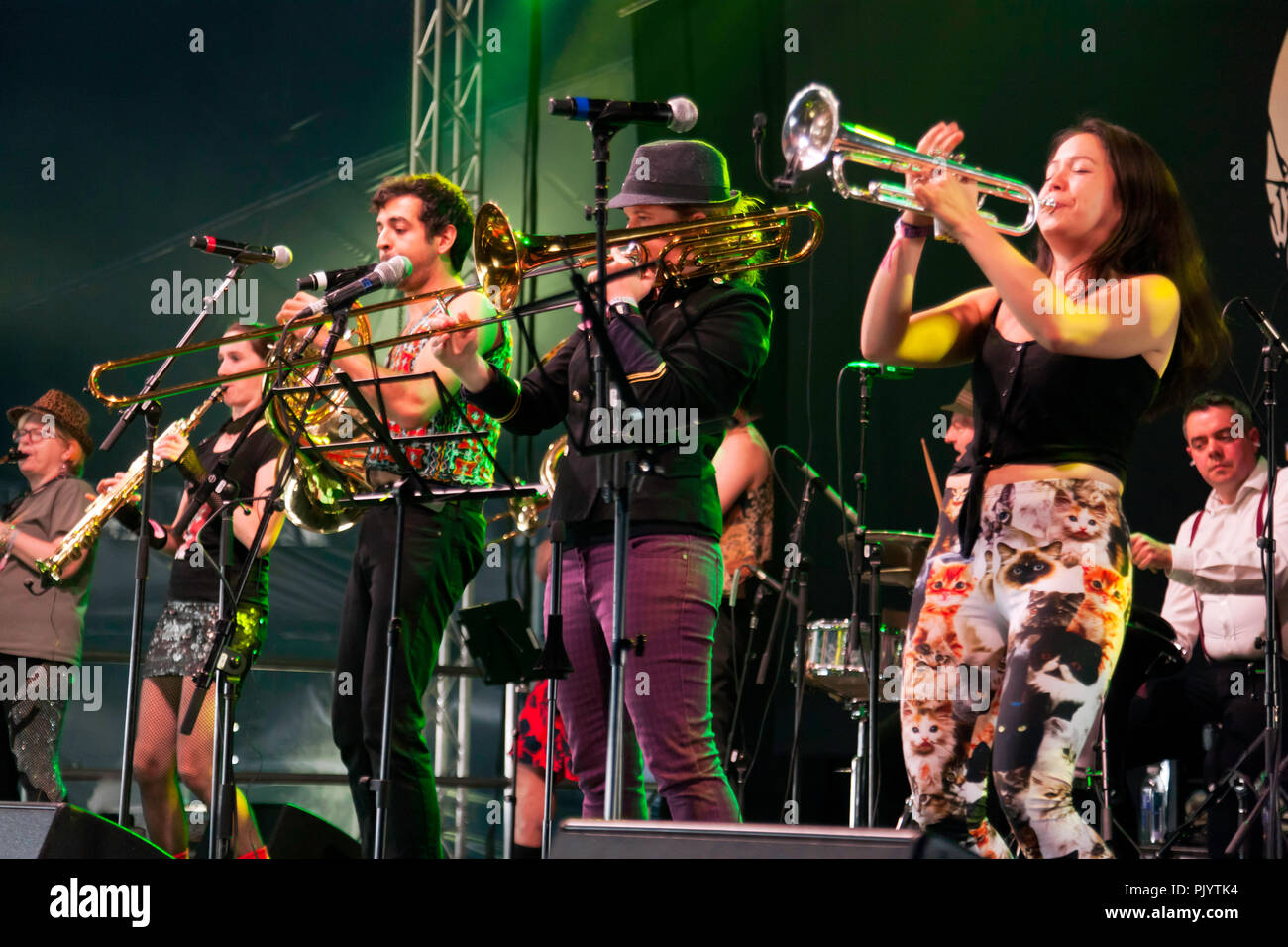 Il Trans Siberian Marzo Band esibirsi sul palco 2 al OnBlackheath Music Festival, Lewisham, Londra Foto Stock