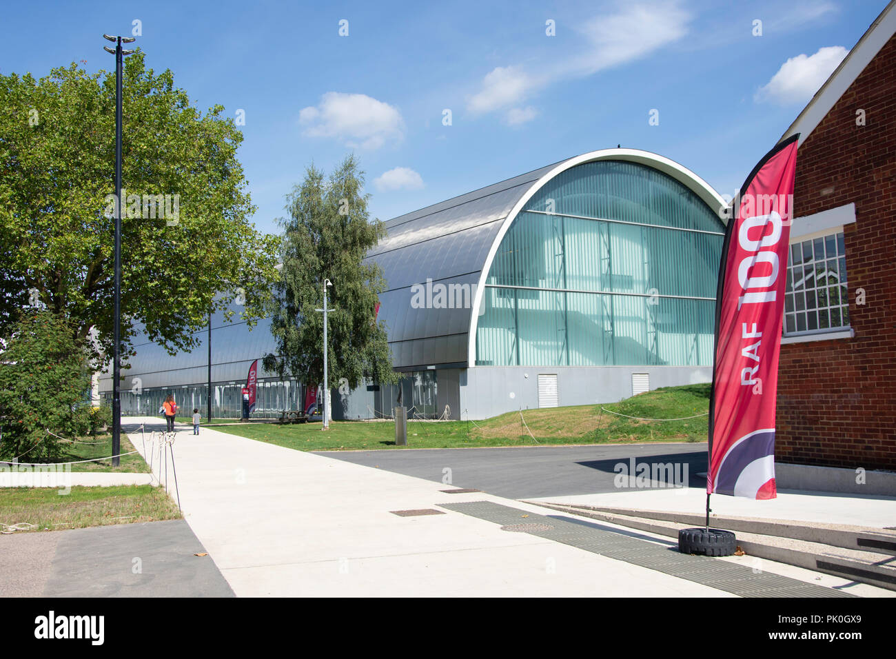 Hangar H6 a Royal Air Force Museum, Colindale, London Borough of Barnet, Greater London, England, Regno Unito Foto Stock